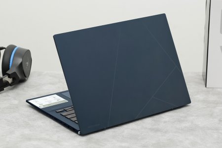 Zentalk-3-laptop-gọn-nhẹ-ASUS-Zenbook-14-OLED-UX3402VA-KM203W  .jpeg