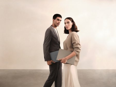 laptop-mong-nhe-asus-zenbook-a14_ux3407_scenario-photo_05.jpg