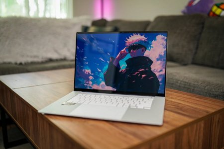 2-laptop-ai-16-inch-mong-nhe-asus-zenbook-s-16-um5606.jpeg